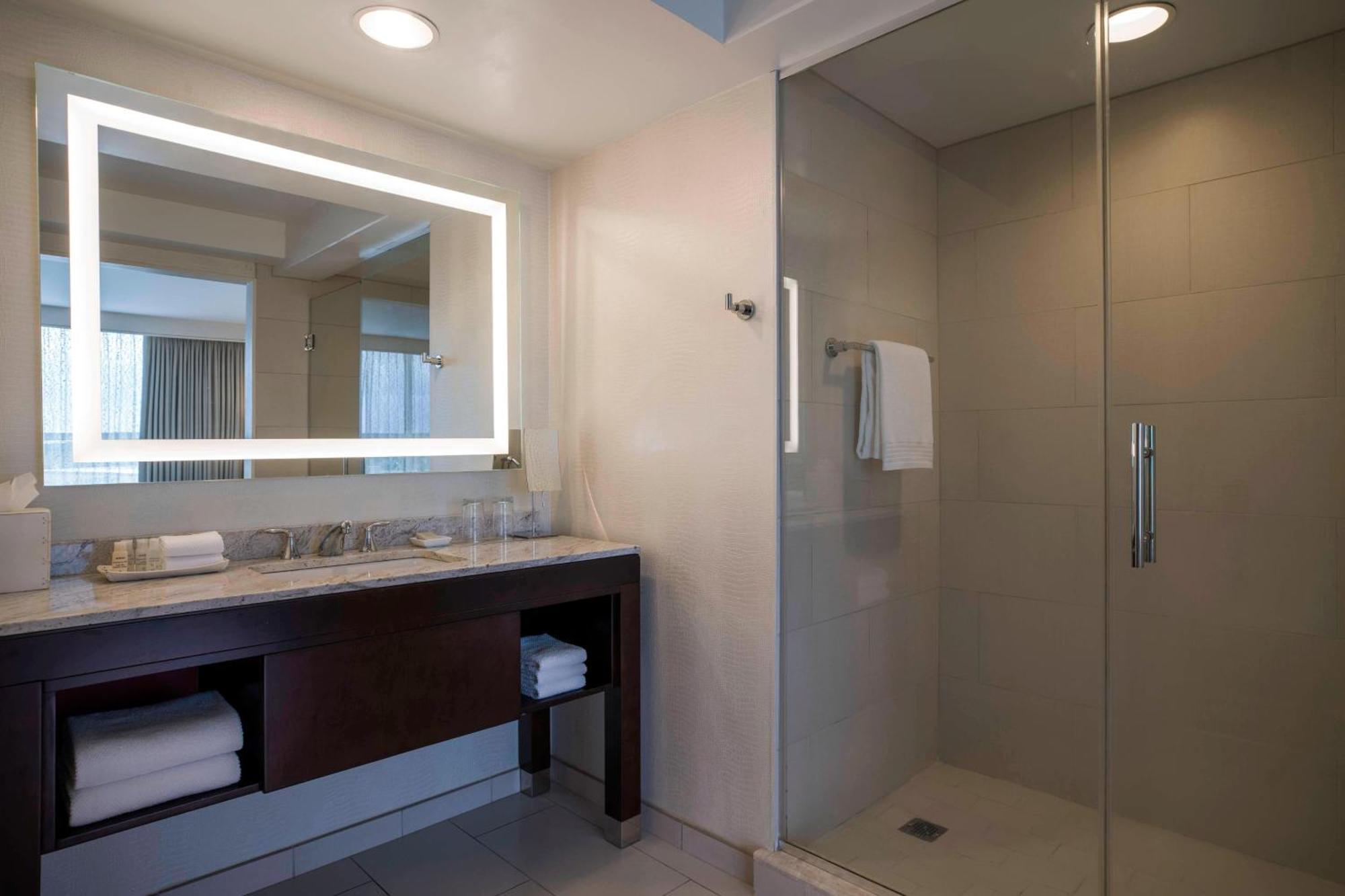 Renaissance Baton Rouge Hotel Inniswold Extérieur photo
